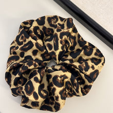 Load image into Gallery viewer, Leopard Elastic Hair Scrunchy