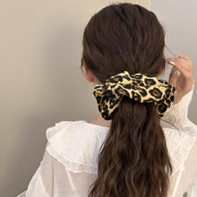 Load image into Gallery viewer, Leopard Elastic Hair Scrunchy